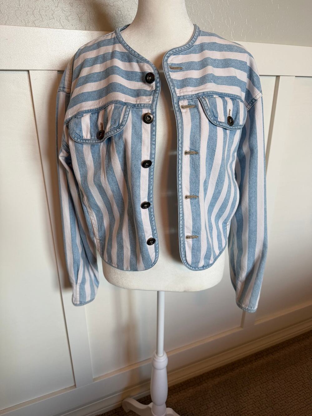 Liz wear Vintage Striped Denim Jacket Blue White Cropped Utility
